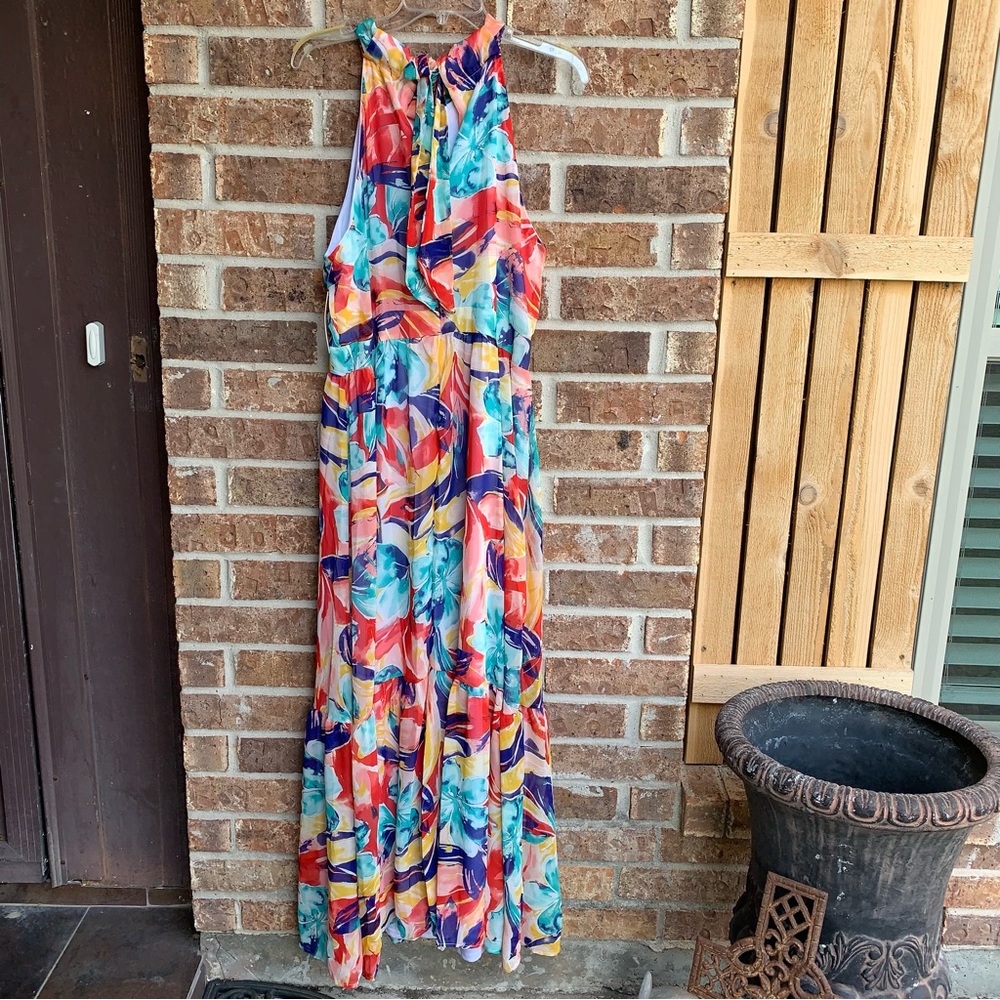 Women's Floral Halter Maxi Dress - Multicolor - Picture 7 of 9
